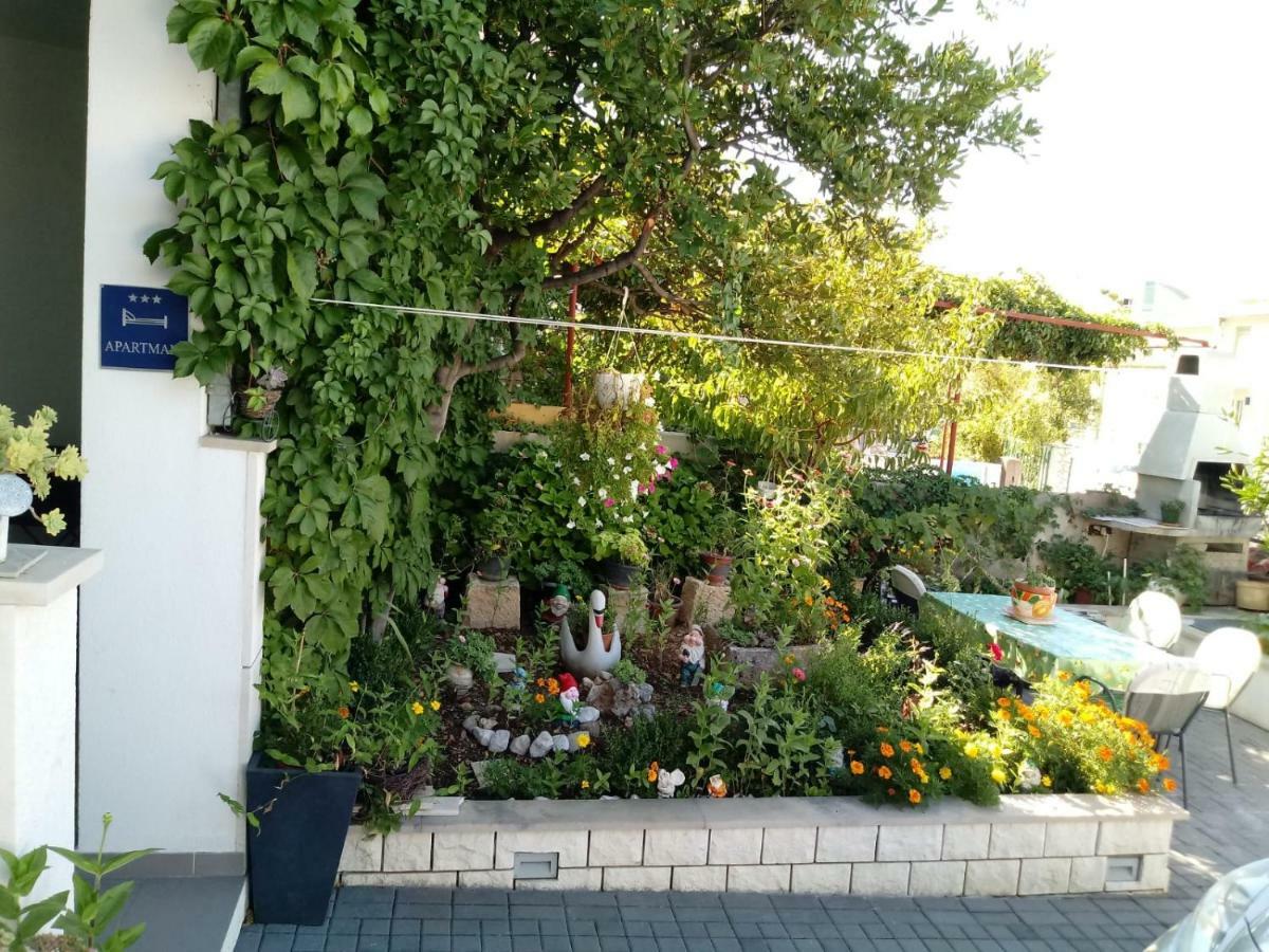 Apartments Centar - Mirjana Makarska Exterior photo