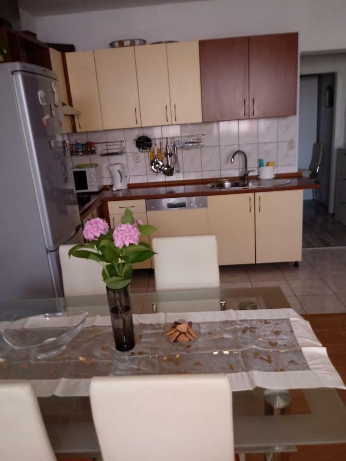 Apartments Centar - Mirjana Makarska Exterior photo